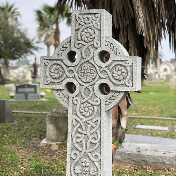 Meet your Posher, Andrea - Picture 11 of 16